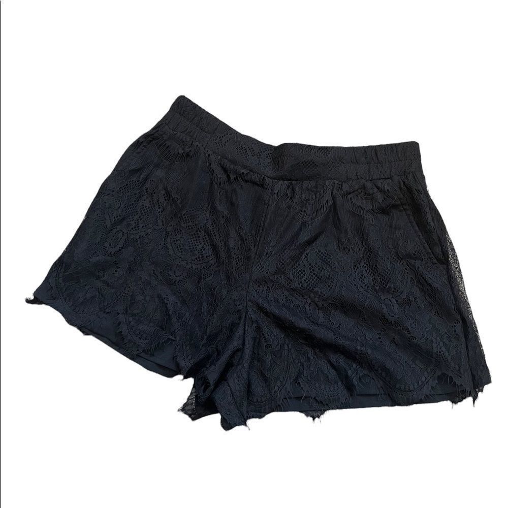 NWOT SYLK Black Lace Loose Fit Elastic Waist High Rise Short M
